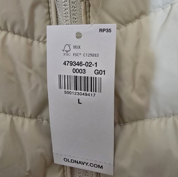 Narrow-Channel Puffer Vest - Picture 4 of 8